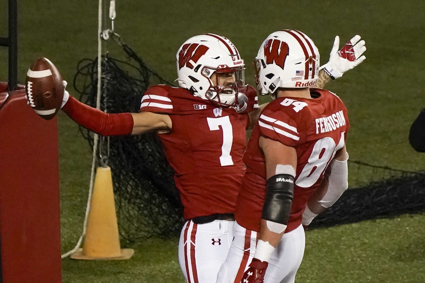 Davis celebrates vs. Illinois